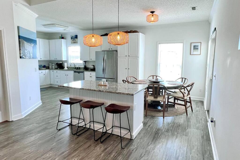 Walk To The Beach-Sleeps 10 And Golfcart Myrtle Beach Exterior foto